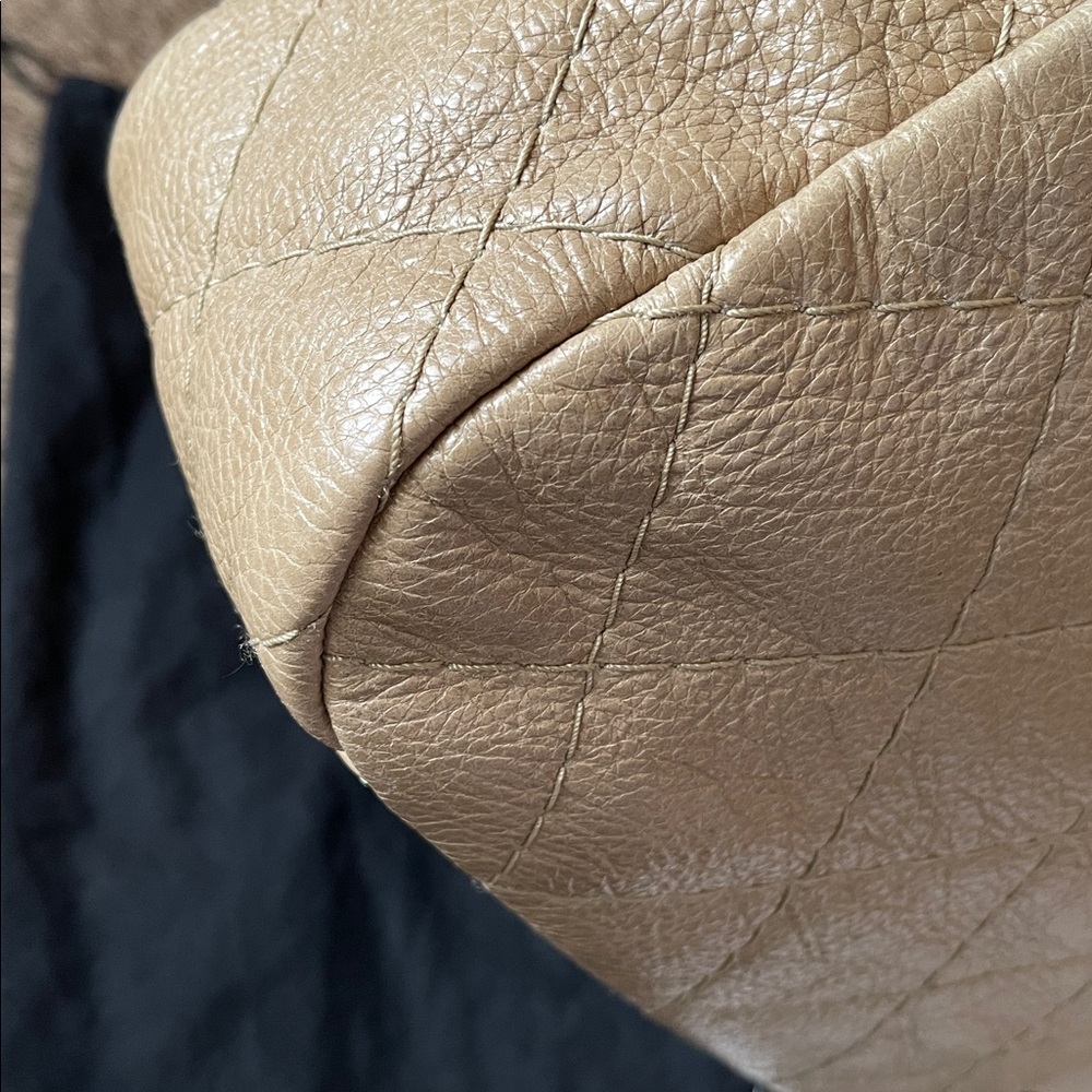 Chanel On the Road Flap Bag Quilted Leather Small - Picture 10 of 15